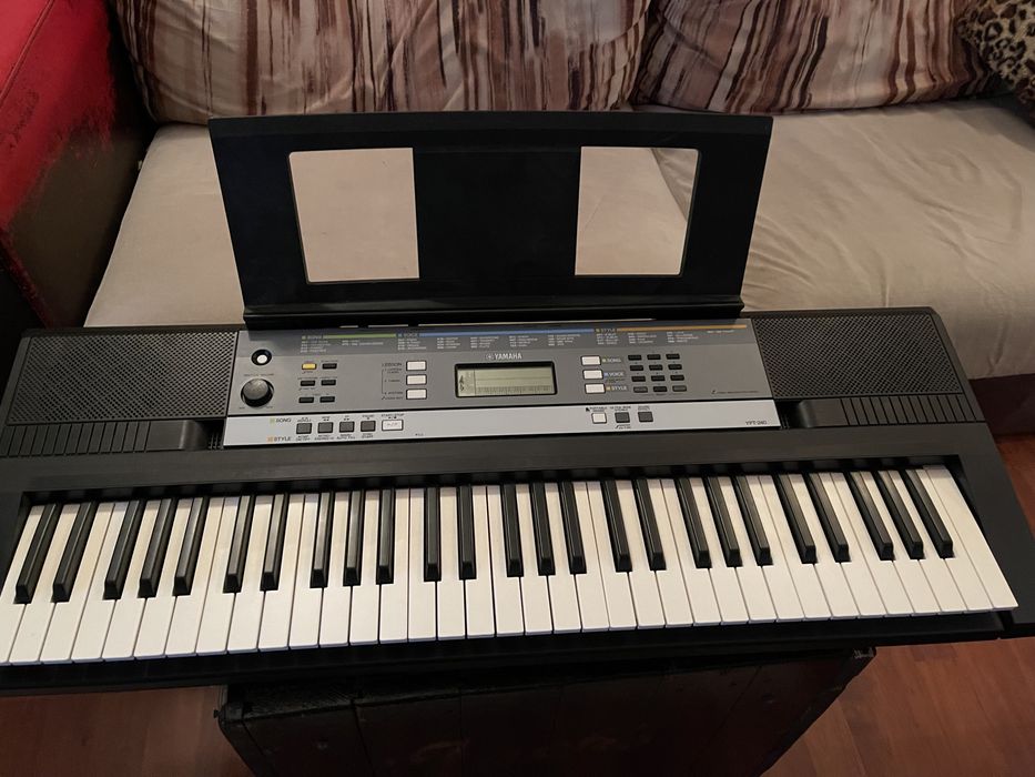 Синтезатор / кийборд Yamaha PSR-243, YPT-240