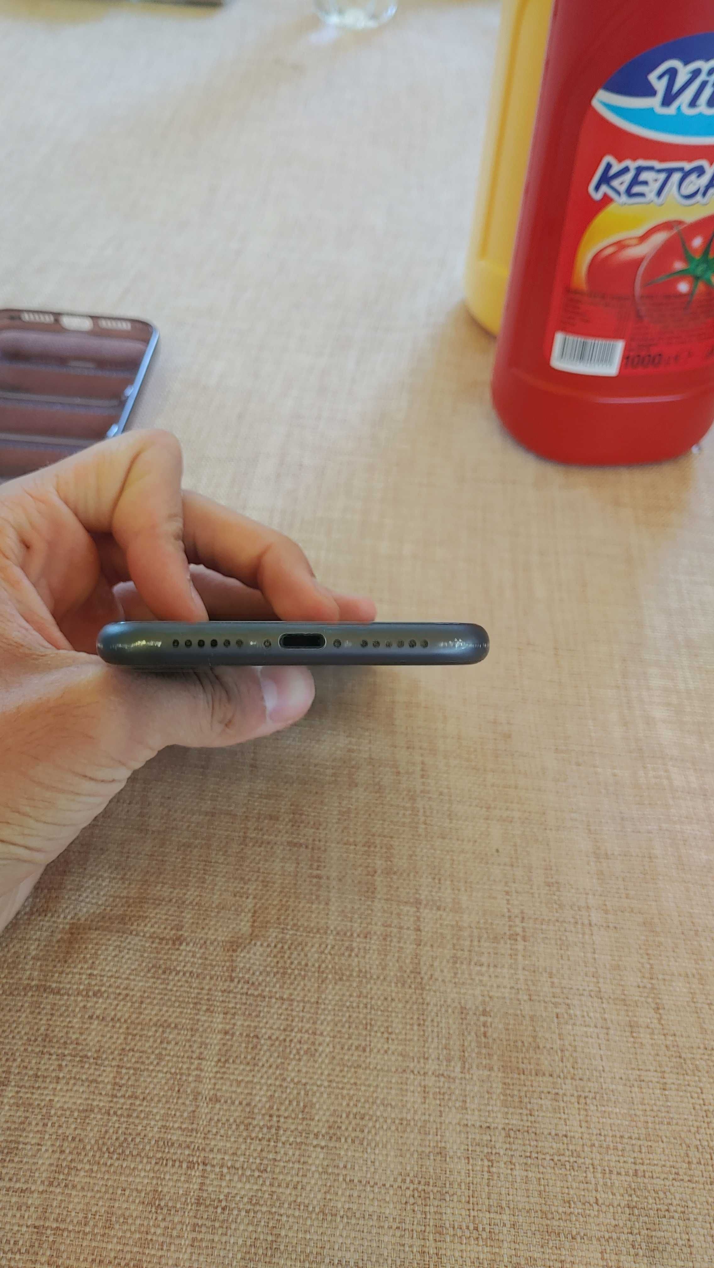 Iphone 11 - 64 gb