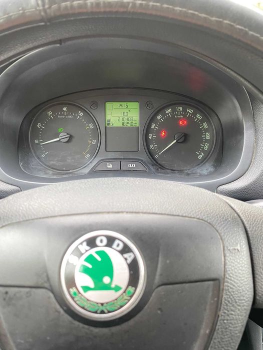 Vând Skoda FABIA 1.4 MPI 2012, înmatriculată, stare tehnică excelentă