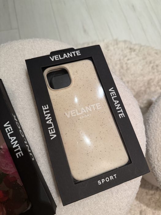 Huse iphone 15 plus (cea crem)