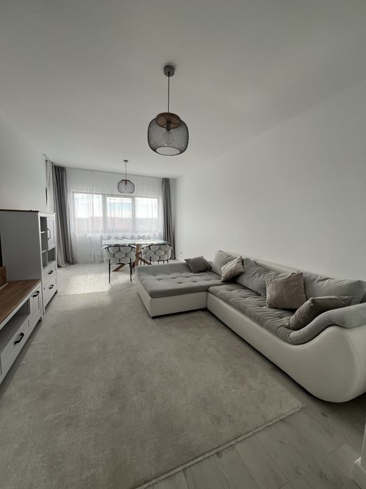 Inchiriez apartament 3 camere La Padurea de Stejari