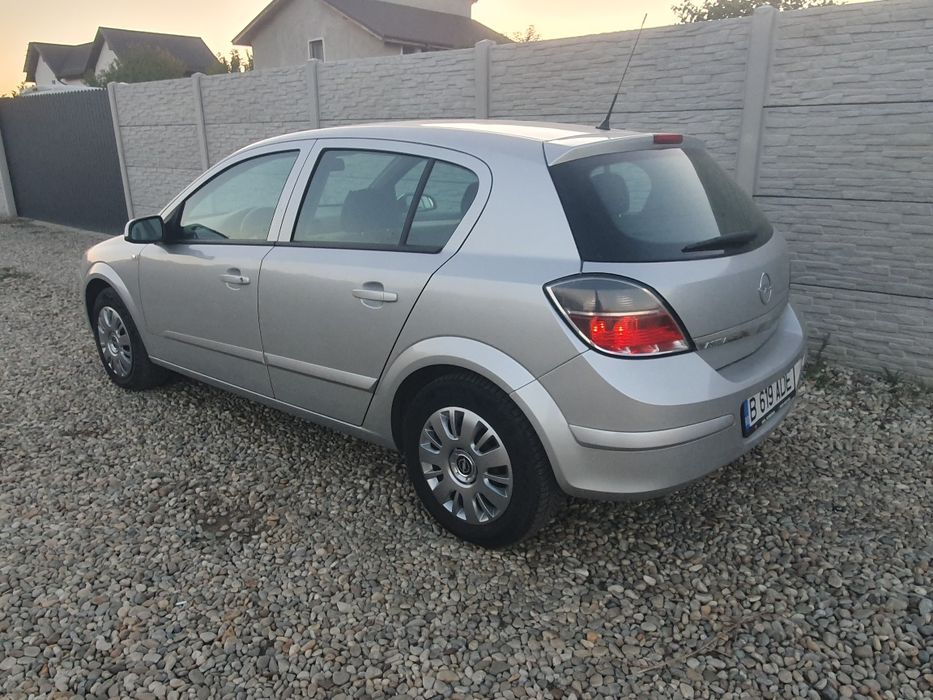 Opel astra h 1.6 benzina