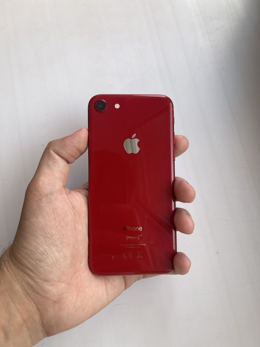 IPhone 8/64Gb Red - В отличном состоянии