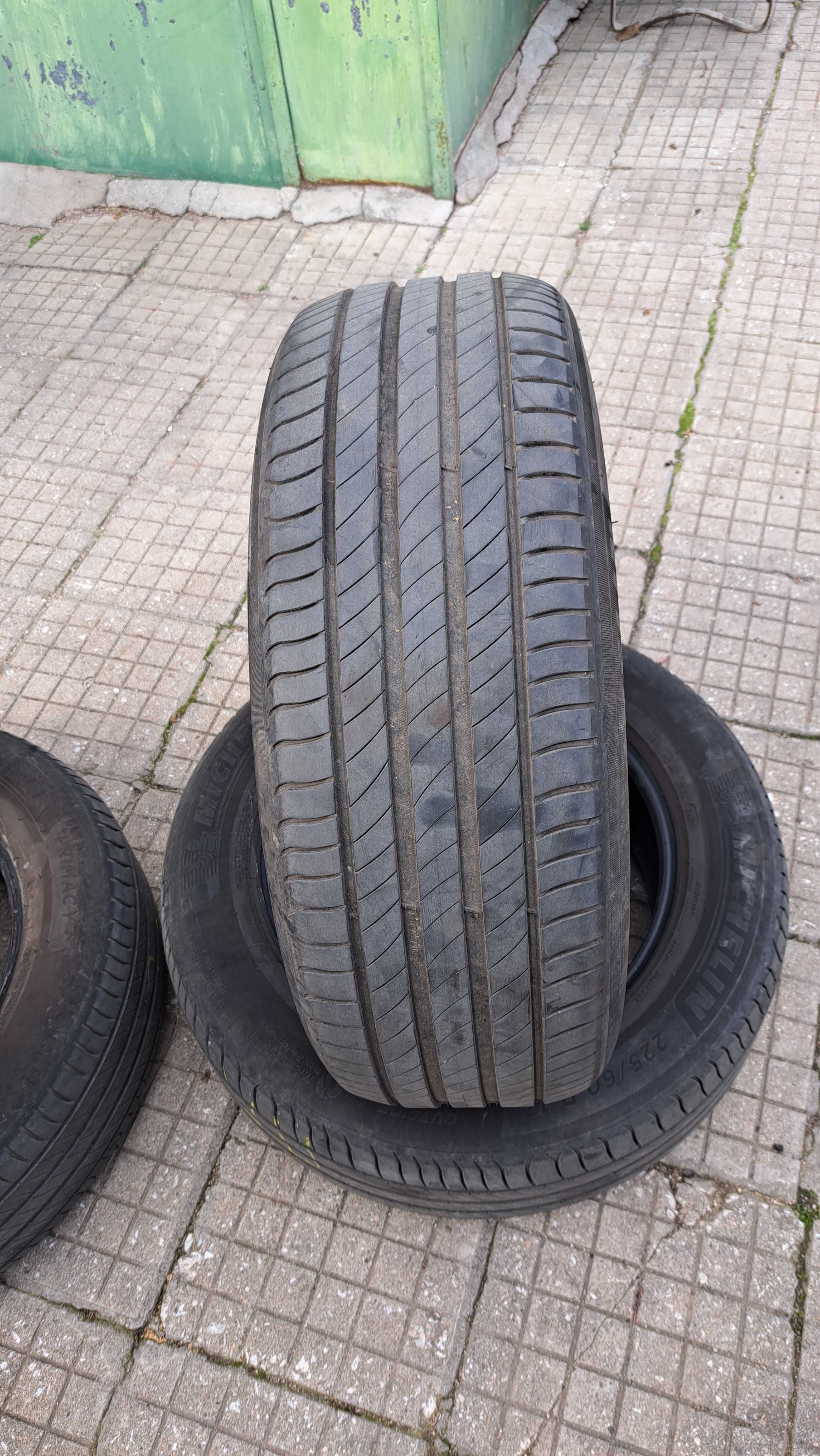 Комплект 4 броя гуми летни Michelin 225/60 R17