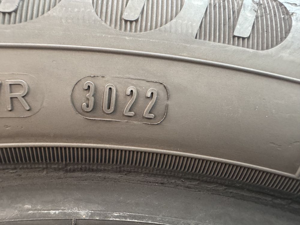 Авомобилни гуми 225 50 17 Goodyear