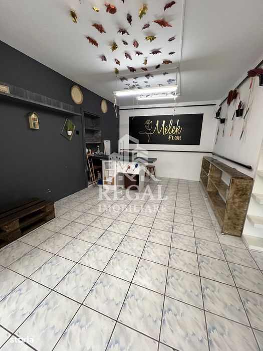 Spațiu comercial de vânzare – 47 mp utili, vitrină generoasă