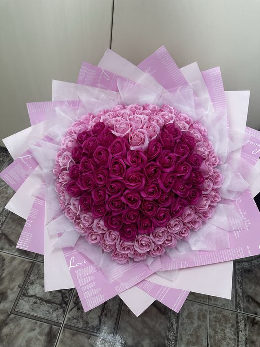 Buchet trandafiri sapun- transport gratuit