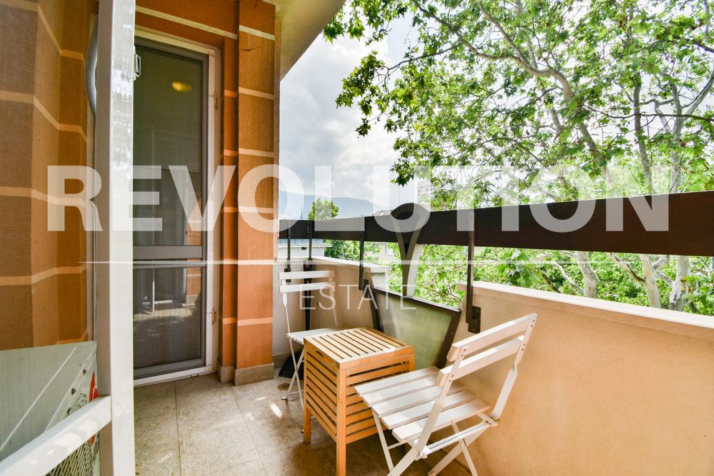 Дава се под наем Многостаен апартамент в София, Иван Вазов - 200 кв.м за 1980 € - Снимка #10