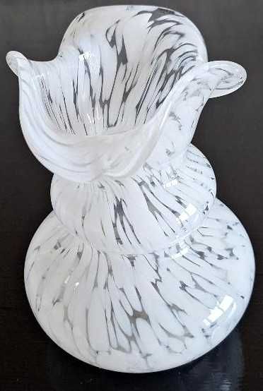 Ваза "НЕВЕСТА" для цветов. Белого Мурановое Сульфидно-Цинковое Стекло