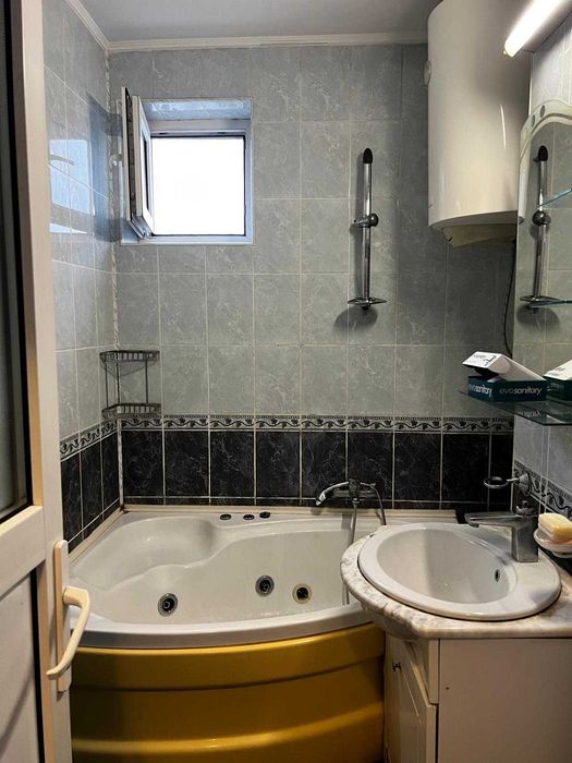 Garsoniera vanzare Calea Vitan