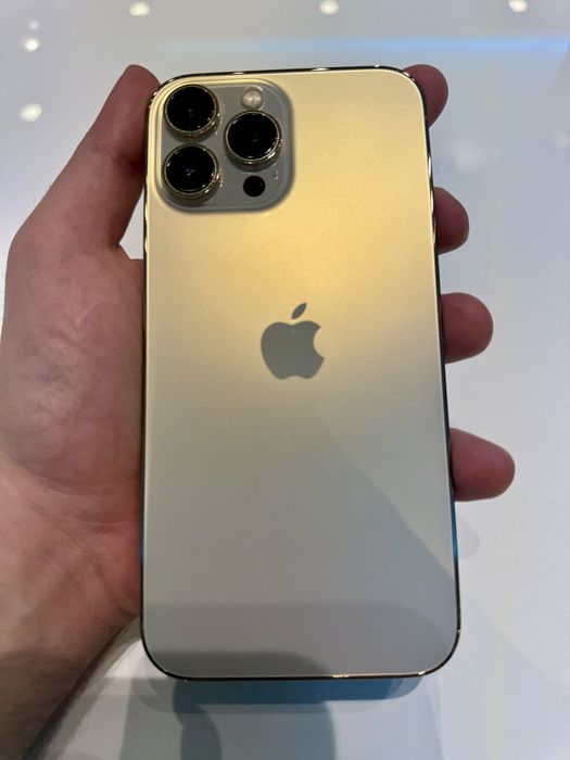 iPhone 13 Pro Max 128GB Gold в много добро състояние