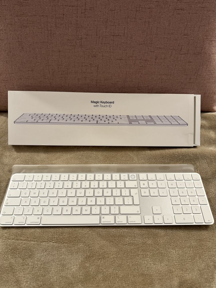 Apple Magic Keyboard 2021 White
