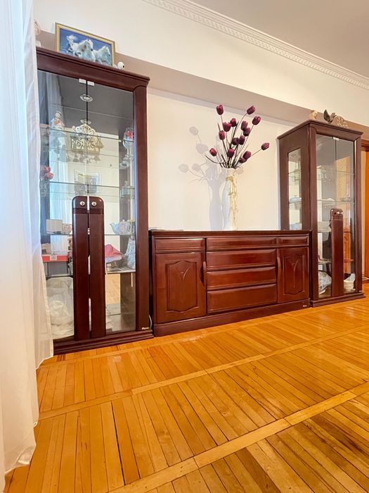 Комод горка в гостиную