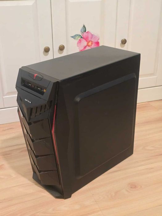 Sistem PC i3-8100, RX 560, 8GB RAM DDR4