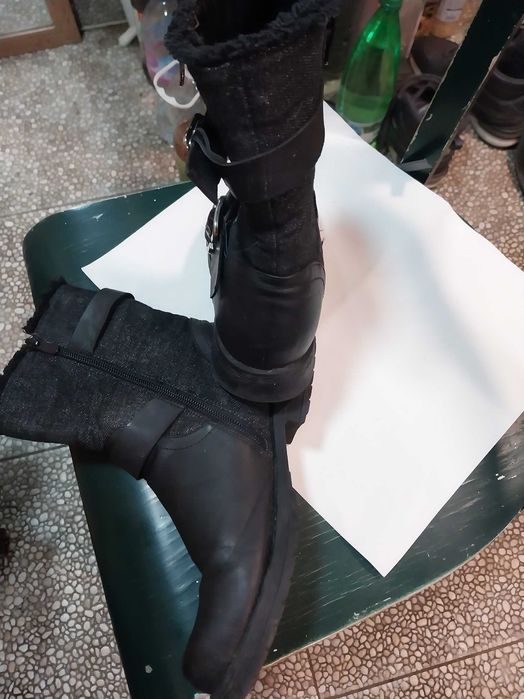 Продавам зимни кожени ботуши 38 номер