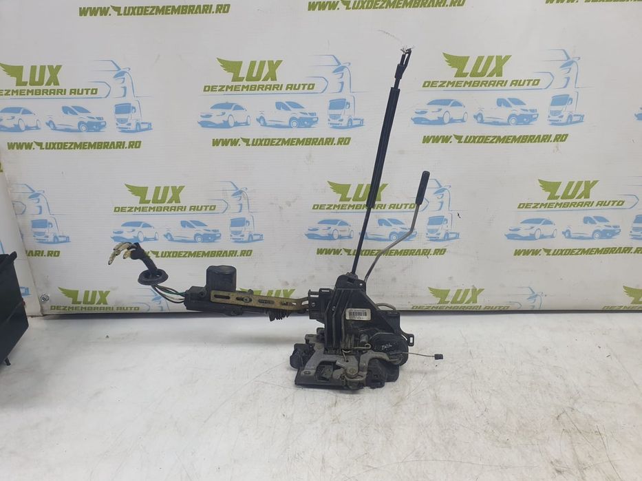 Broasca usa stanga fata 3b1837015an Volkswagen VW Polo 4 9N  [din 200