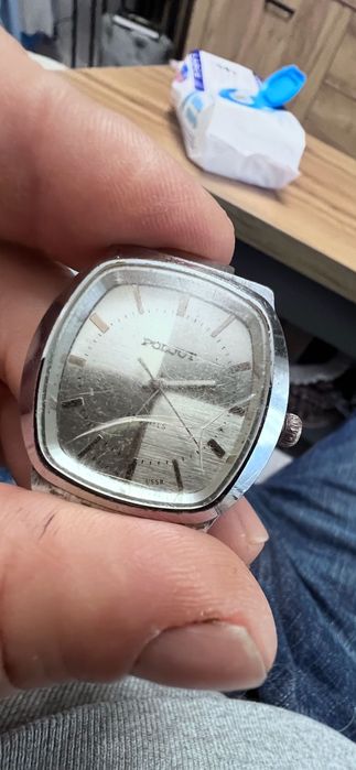 Два колекционерски часовника от ерата на СССР