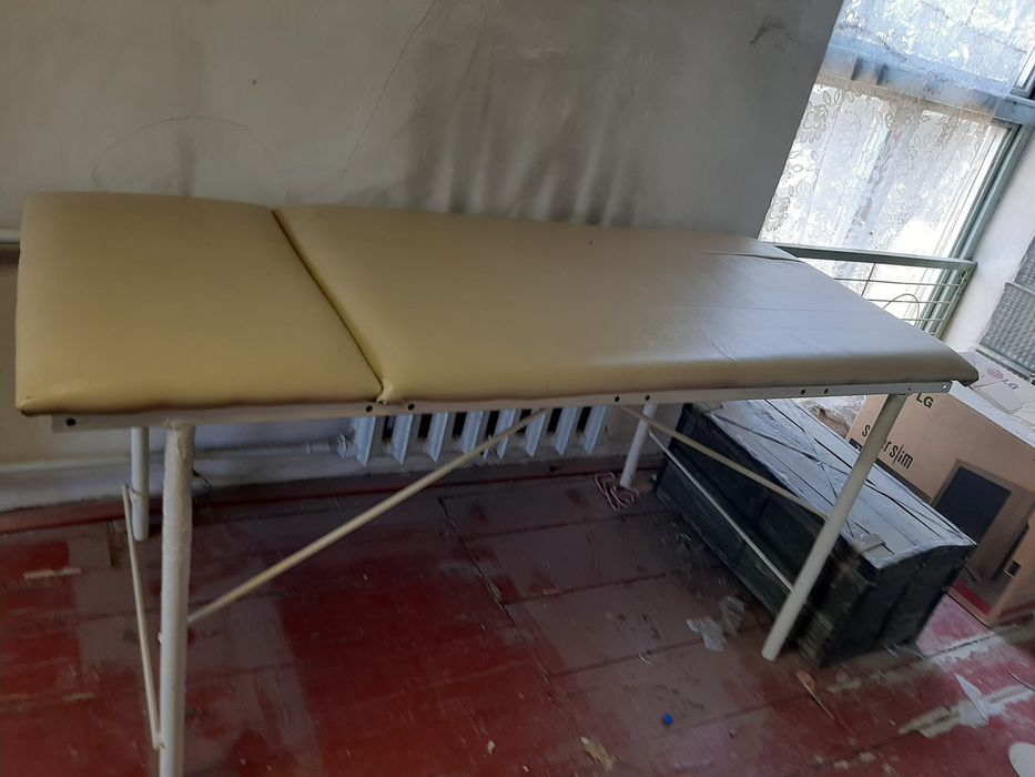 Massajny stoll ishlatlmagan holatda