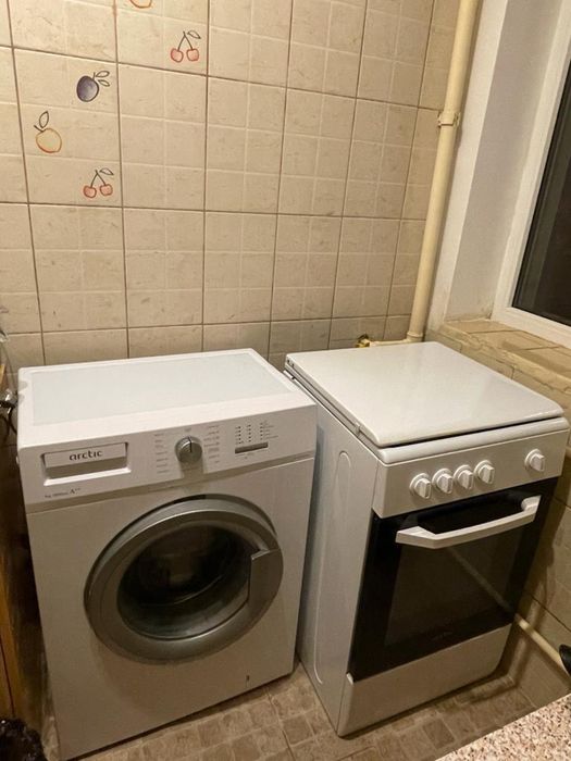 Inchiriez garsoniera