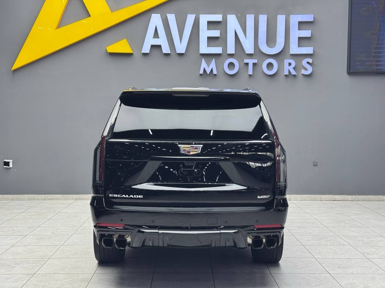 Продается Cadillac Escalade V