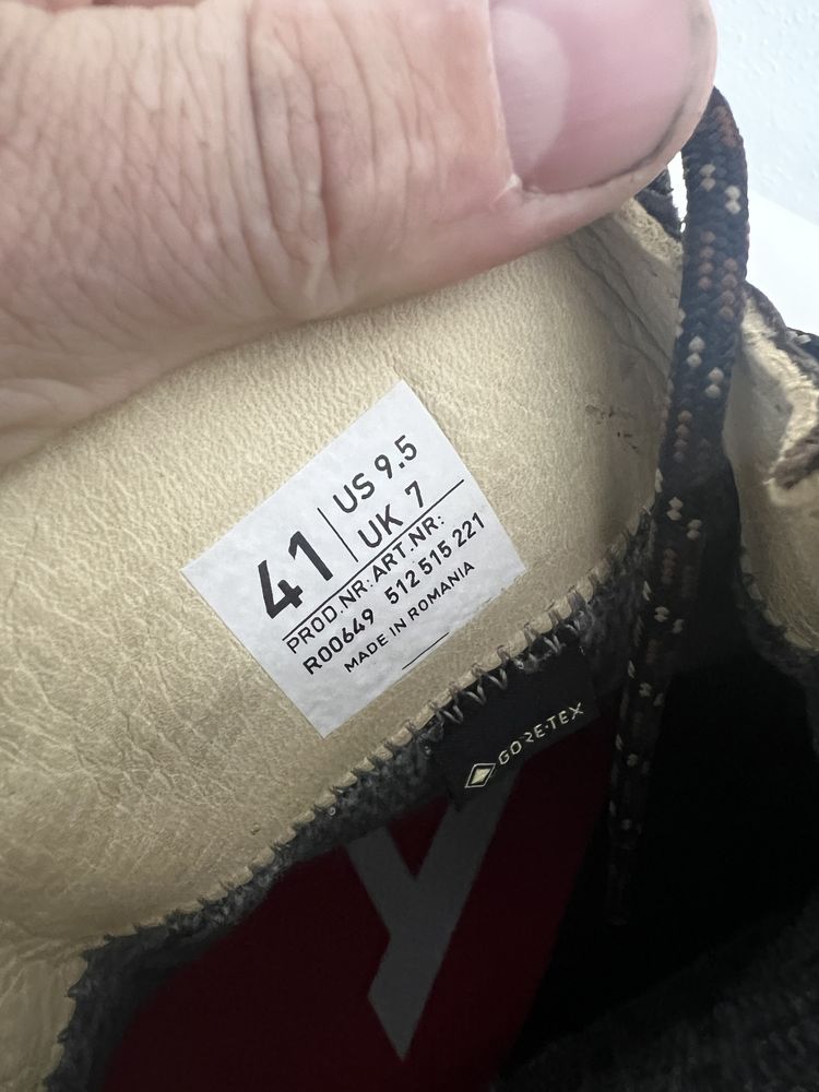 Bocanci Alfa marimea 41 pielea