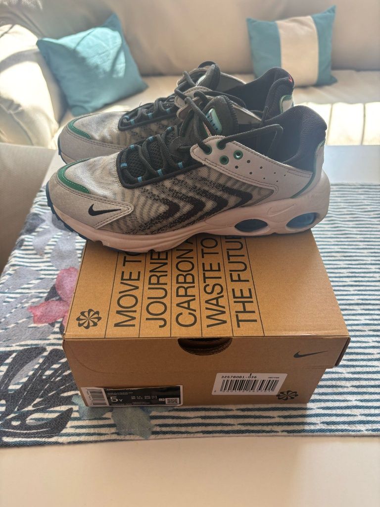 Оригинални маратонки Nike Air Max