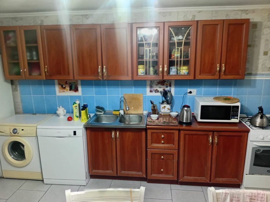 Продаю б/у кухню