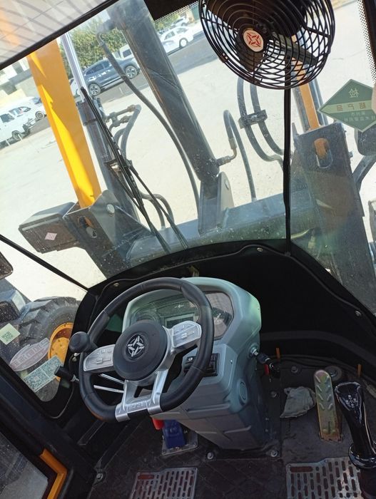 Кучли погрузчик SYZG / ZL936DF