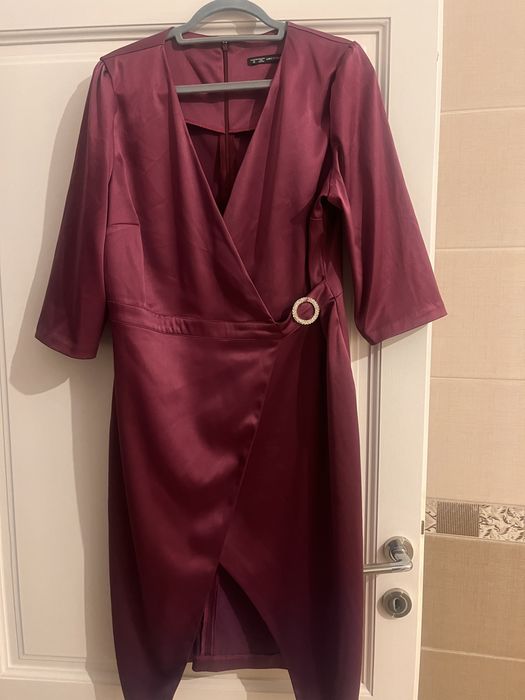 Rochie eveniment mov scurta