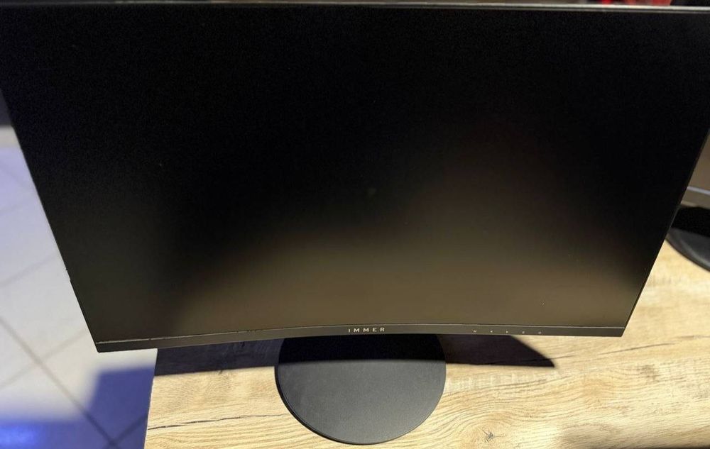 Monitor immer sotiladi