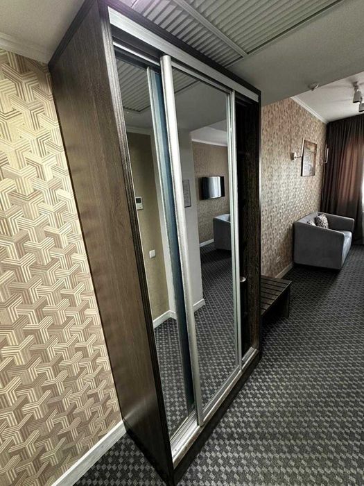 Шкаф 110х210х45 продам