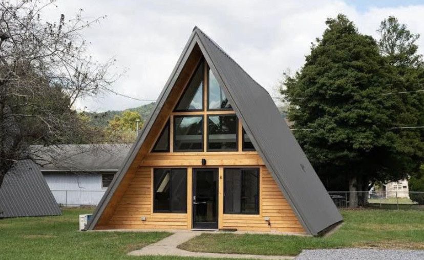 Vand cabane din lemn tip A accept si variante auto