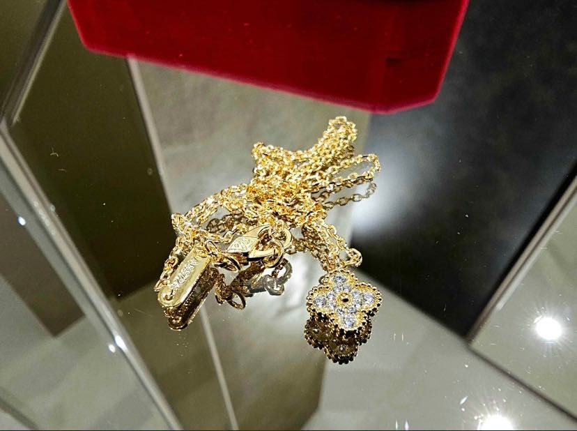 Дамско колие Van Cleef & Arpels VCA Gold Diamond Sweet Alhambra Clover
