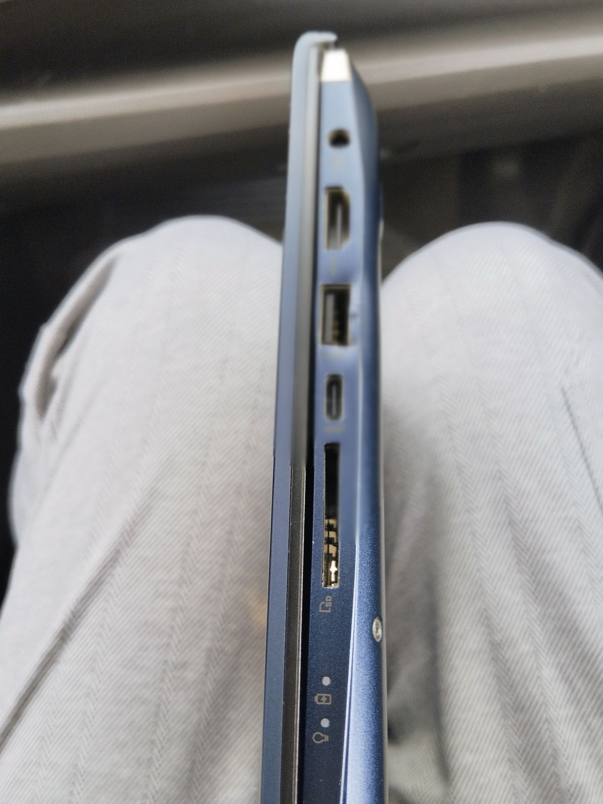 Asus ZenBook 15 UX533FTC — стильный, тонкий, с видеокартой!