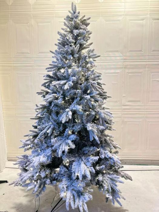 Заснежена коледна елха - гъста с реалистичен снежен ефект, 210см