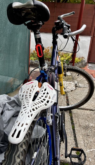 Bicicleta MTB - 26, cadru L + accesorii