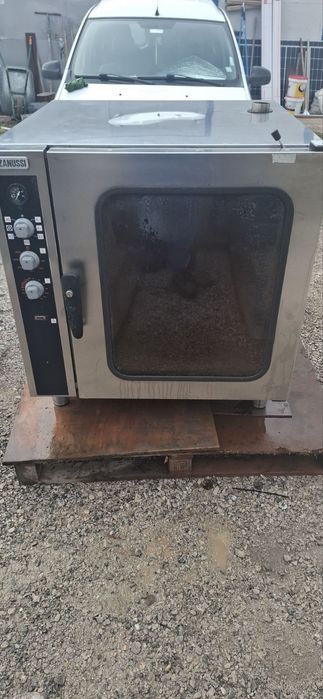 Продавам Пароконвектомат Zanussi FCF101E
