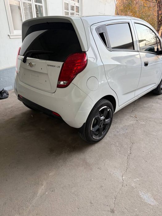 спарк 2011 йил автомат