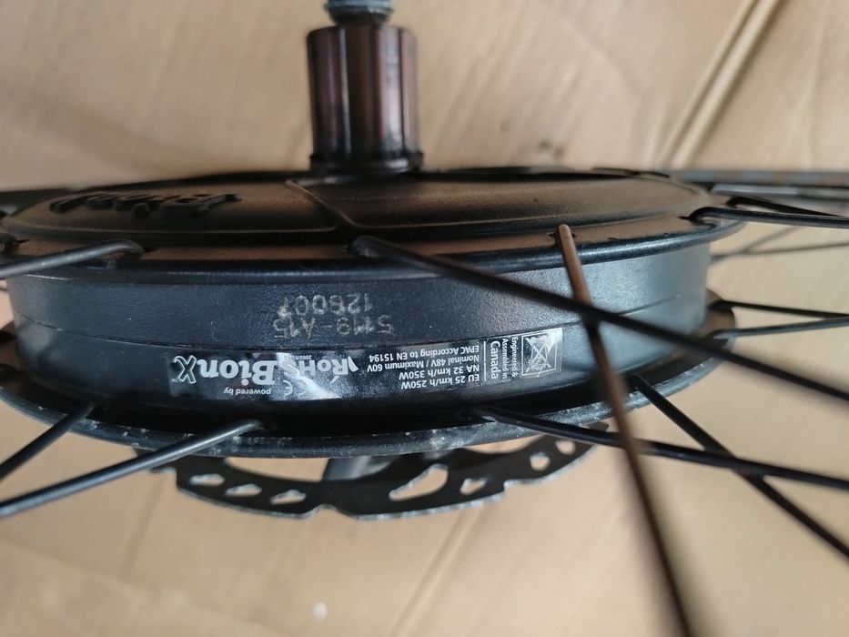 Roata de bicicleta cu motor electric 48v