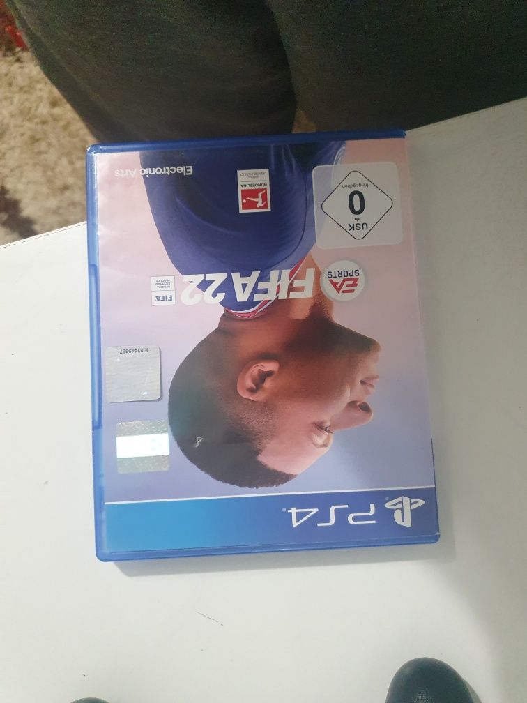 PlayStation 4 cu 8 jocuri