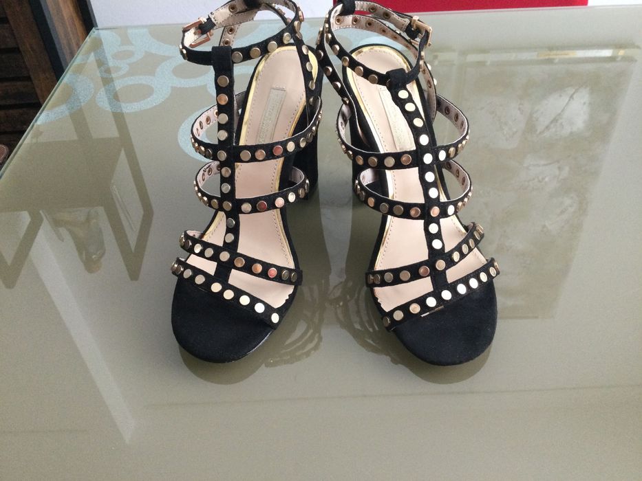 Superbe sandale , mărime. 36