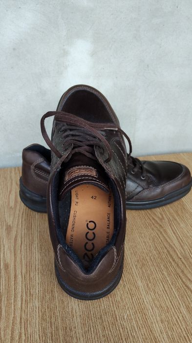 Vand pantofi Ecco