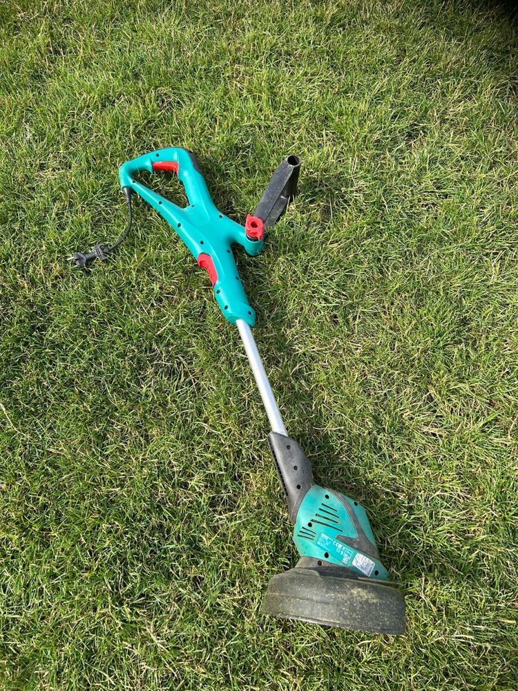 Trimmer de tuns iarba electric Bosch