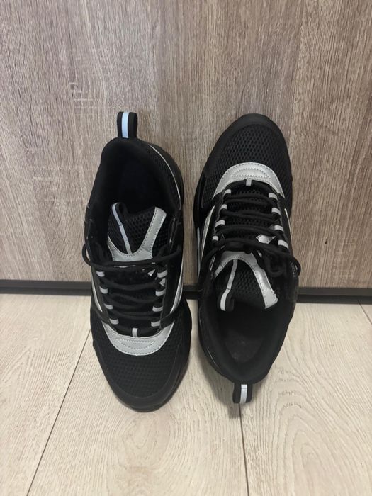 Dior b22 black 2 purtari