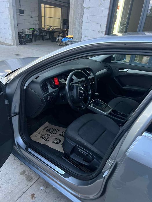 Audi A4 B8 2.0TDi 143ch 2008