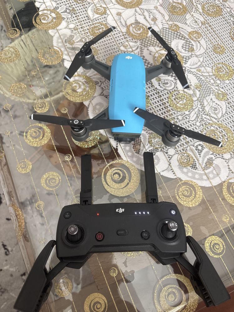 Dji Spark Не е използван загубена чанта контролер 2 батери зарядно