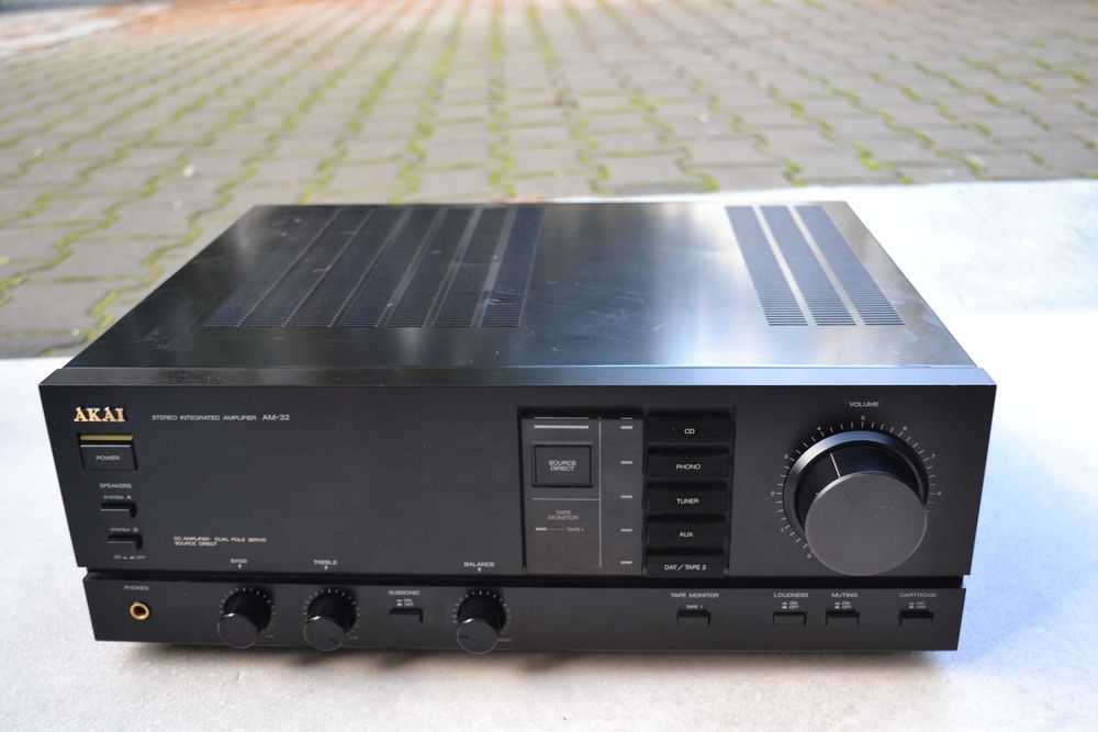 Amplificator Akai AM 32