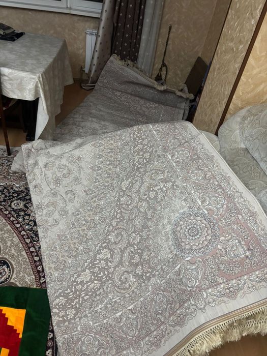 Красивые ковры 4х5 в отличном состоянии