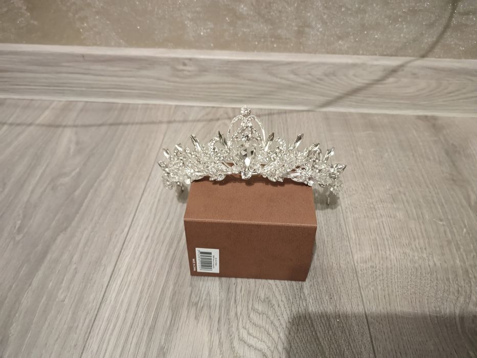 Coronita / accesoriu par mireasa (produs nou)