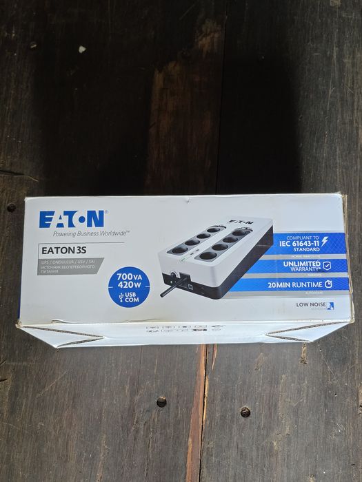 EATON 3S700F Sistem de alimentare neintrerupta (UPS) 700 VA 420 W 8 SU